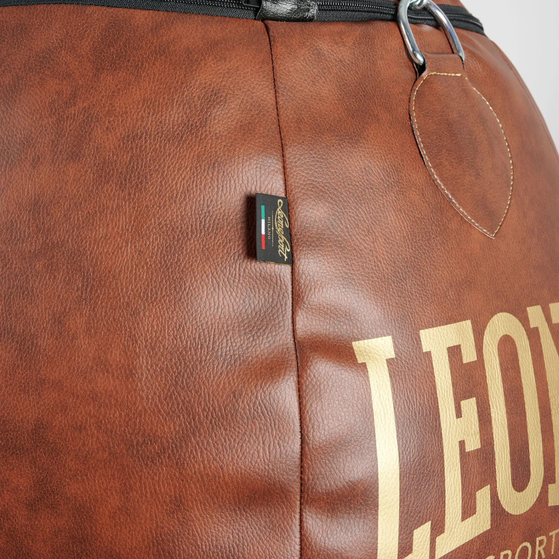 ATLANTE VINTAGE PUNCHING BAG