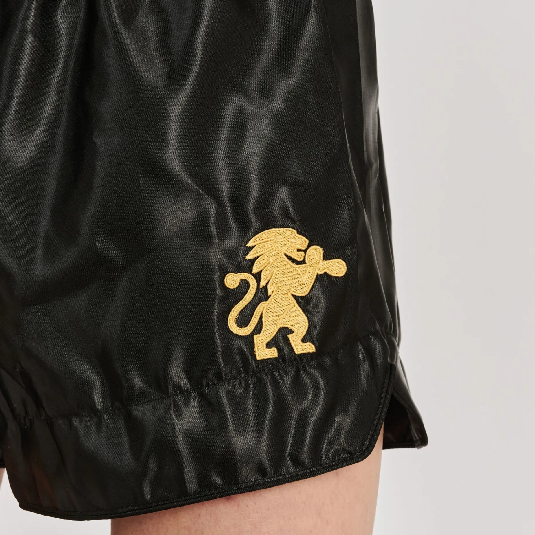 BASIC 2 KICK SHORTS