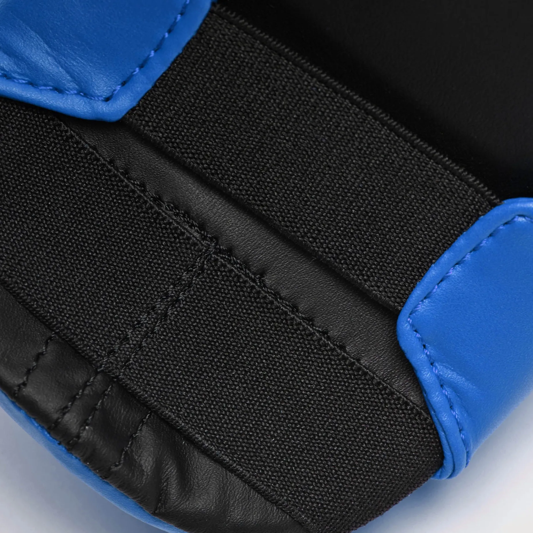 FIT/KARATE GLOVES