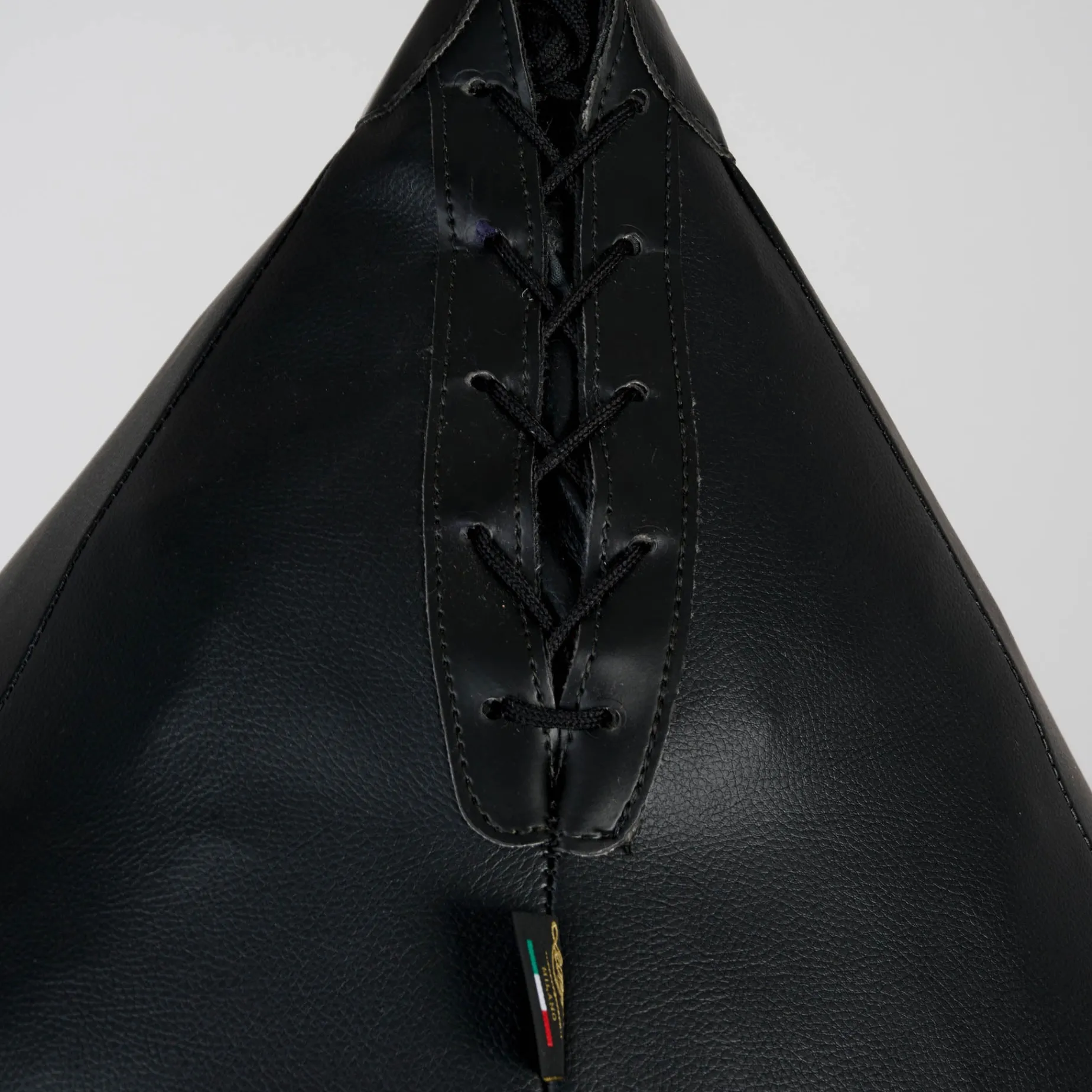 MERCURIO VINTAGE PUNCHING BAG
