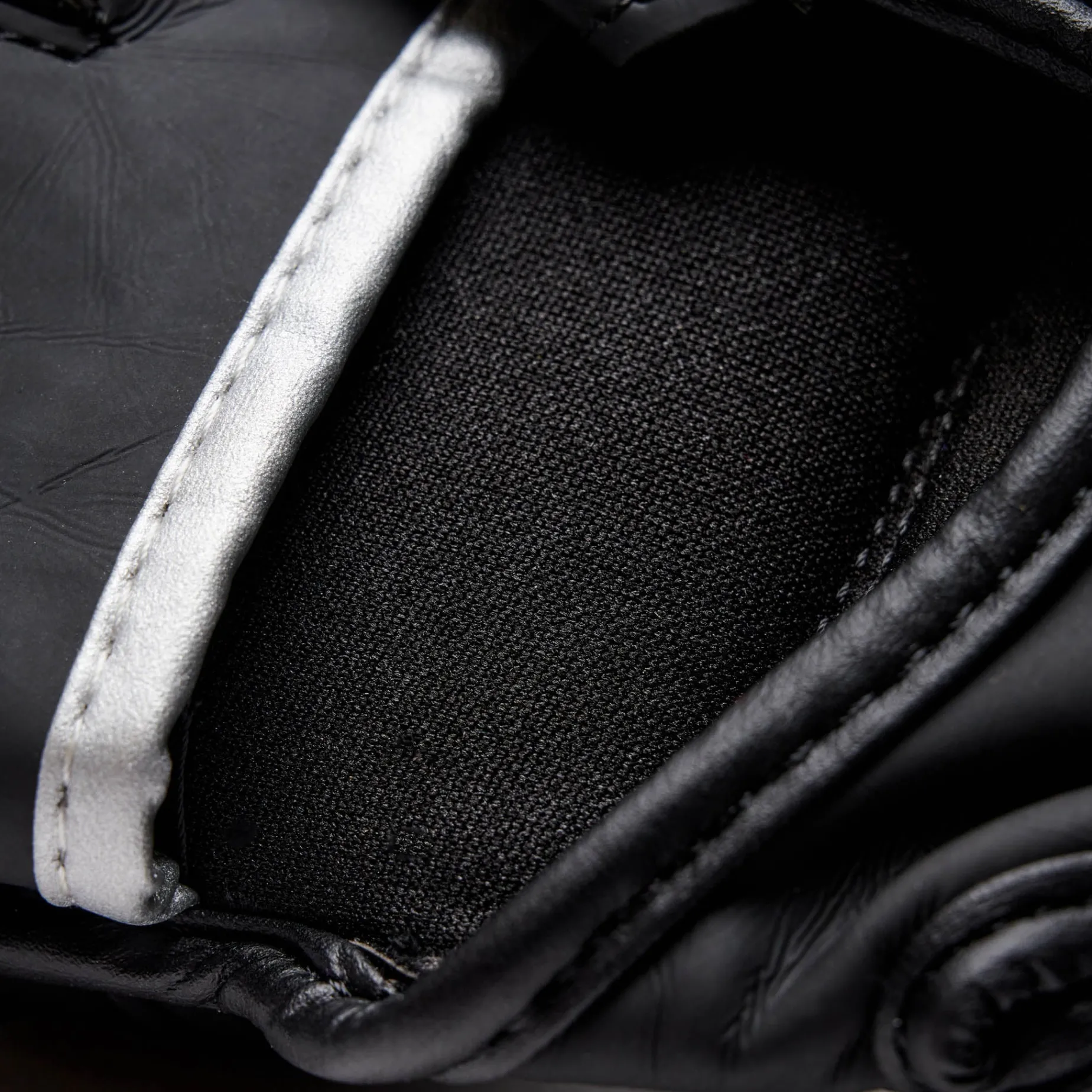 MMA GLOVES BLACK EDITION