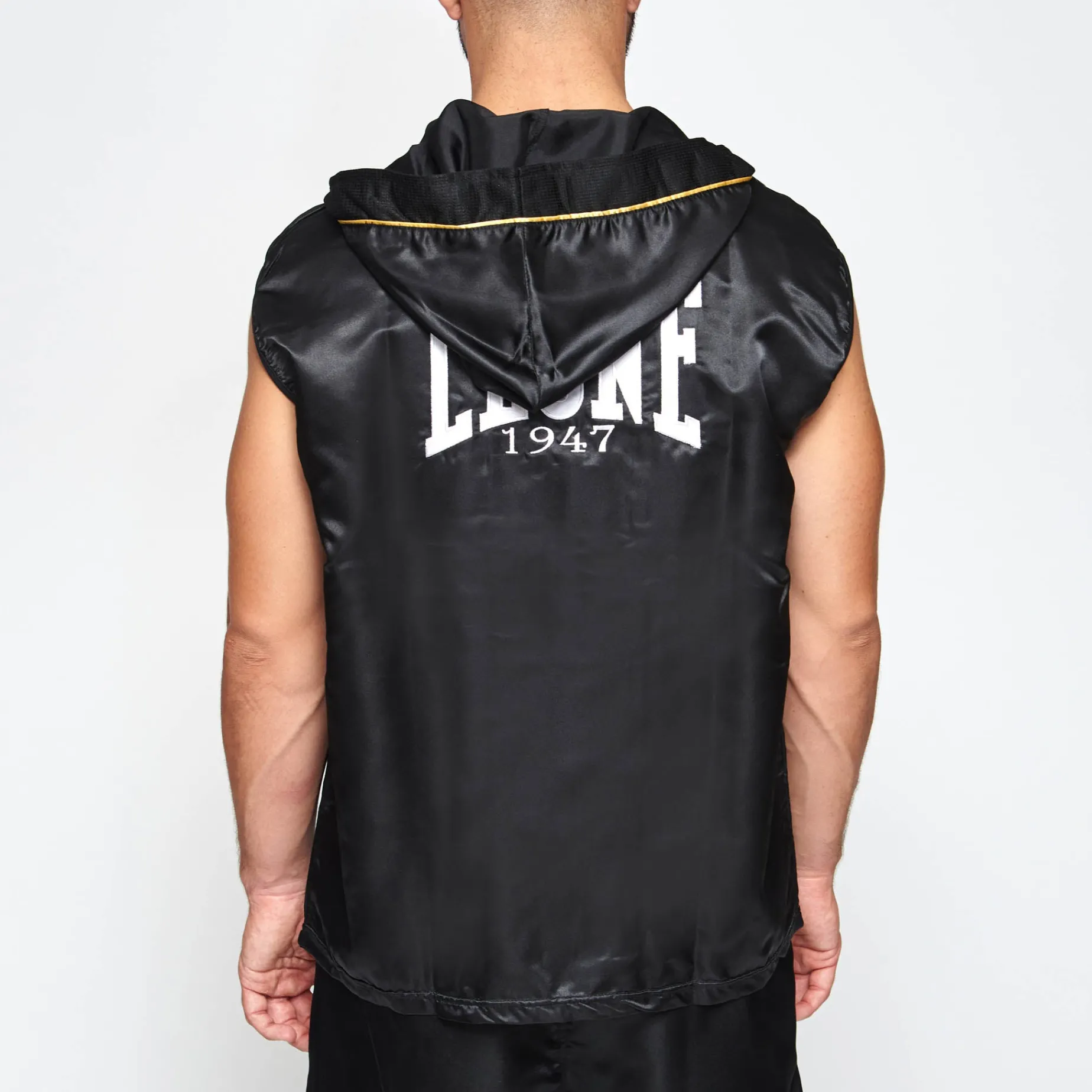 PREMIUM SLEEVELESS BOXING GOWN