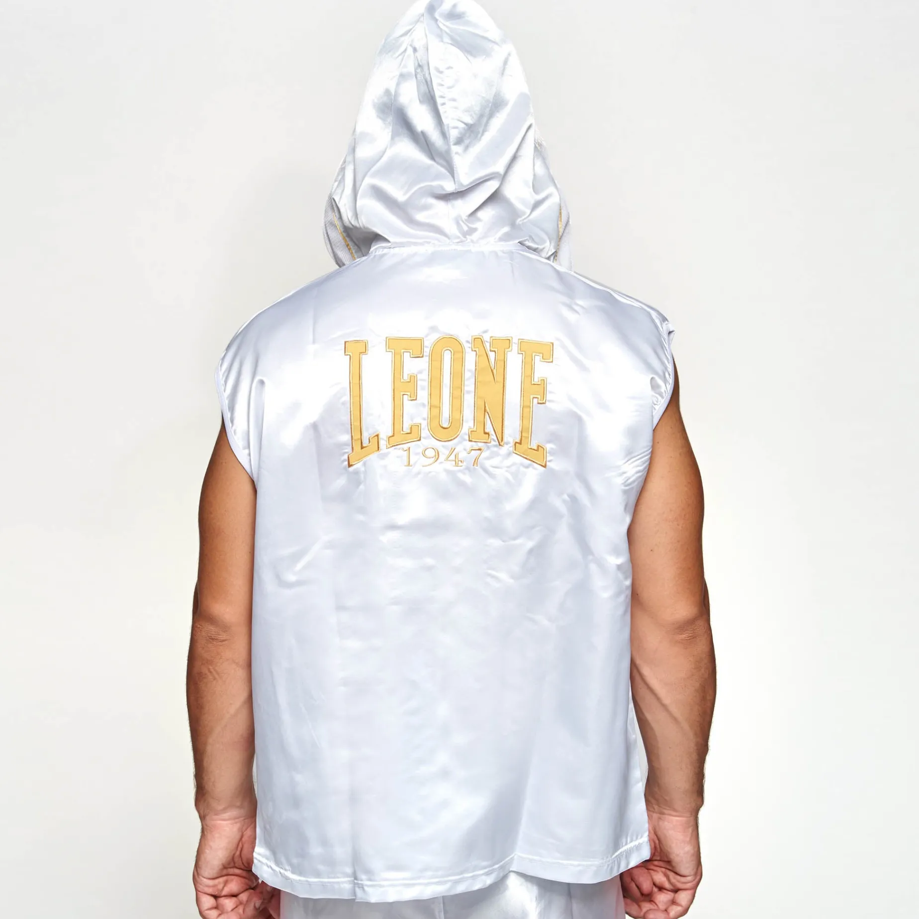 PREMIUM SLEEVELESS BOXING GOWN