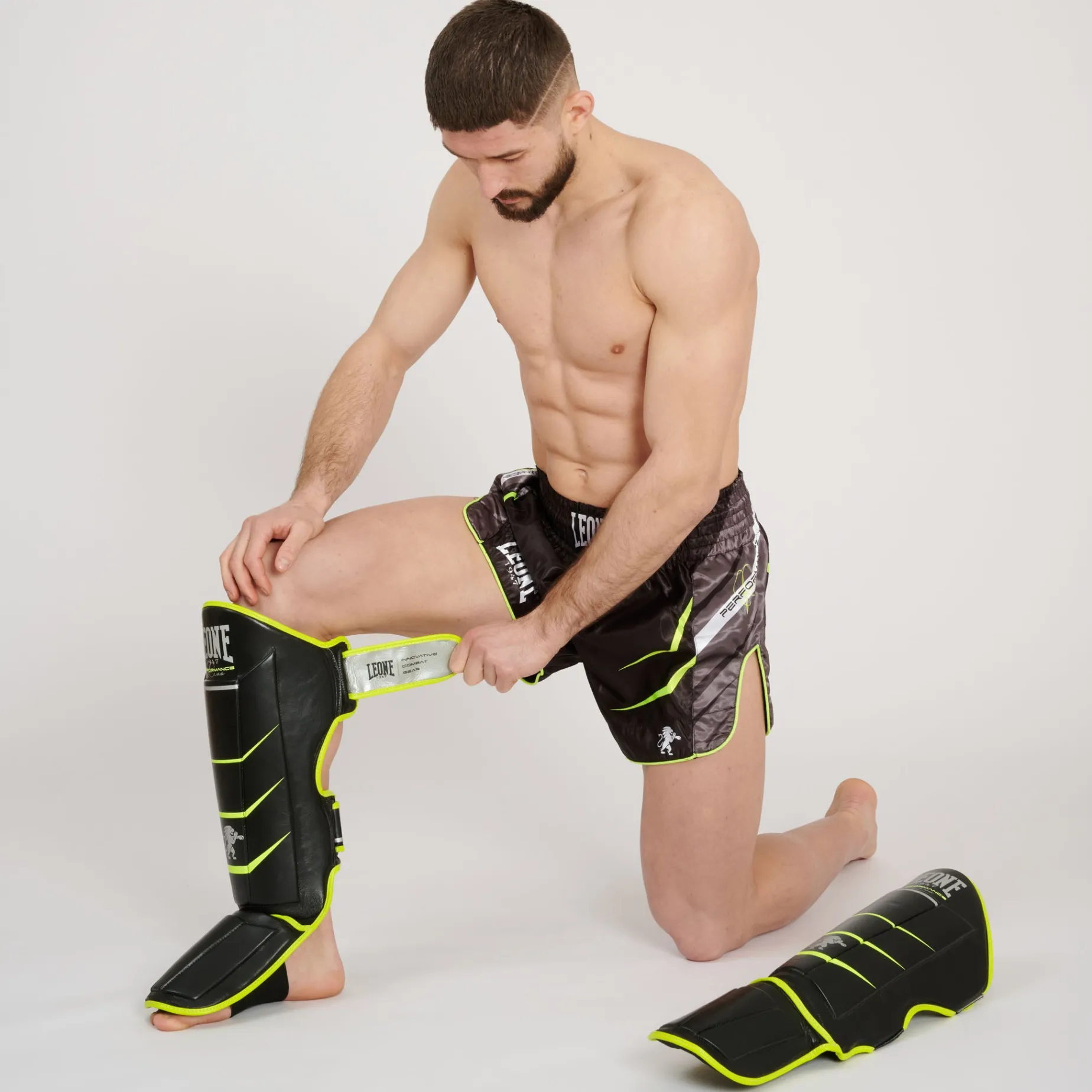 REVO FLUO KICK SHORTS