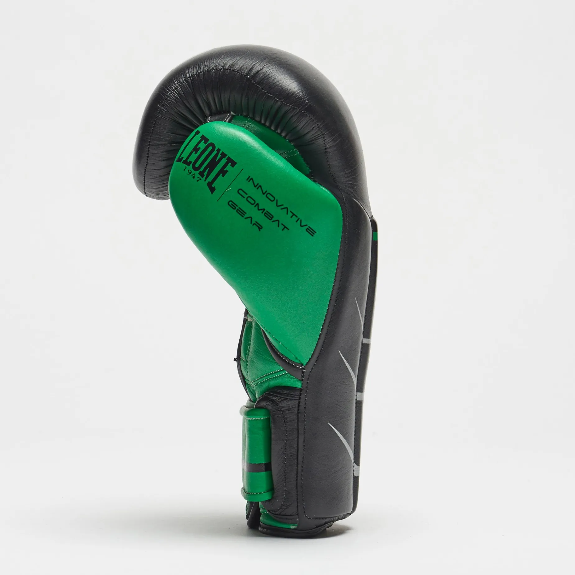 REVO PERFORMANCE BOXING GLOVES