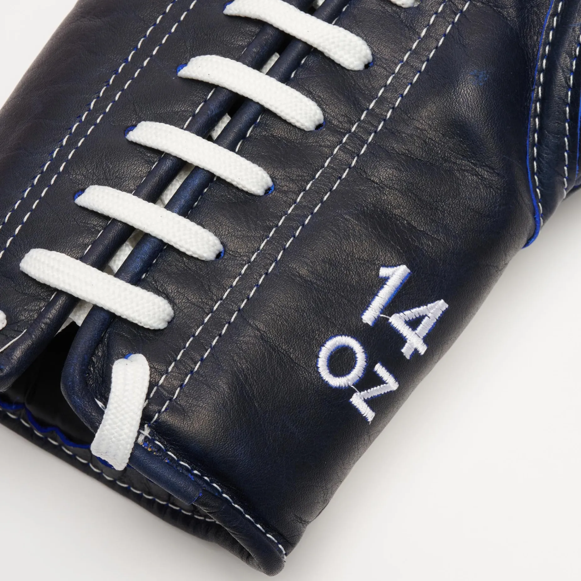 ROMEO VINTAGE BOXING GLOVES LACES