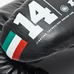 SHOCK PLUS BOXING GLOVES