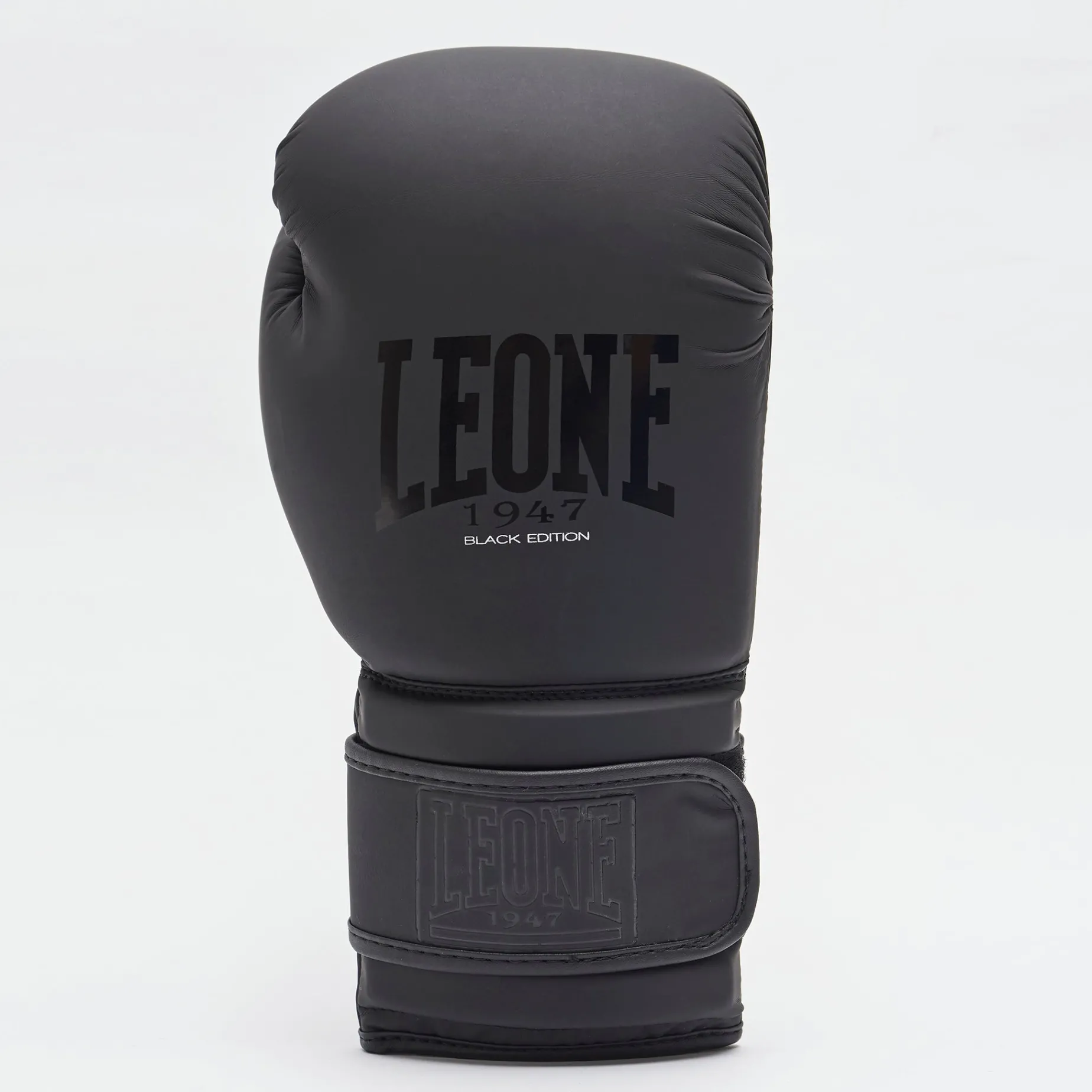 STRIKER BOXING GLOVES