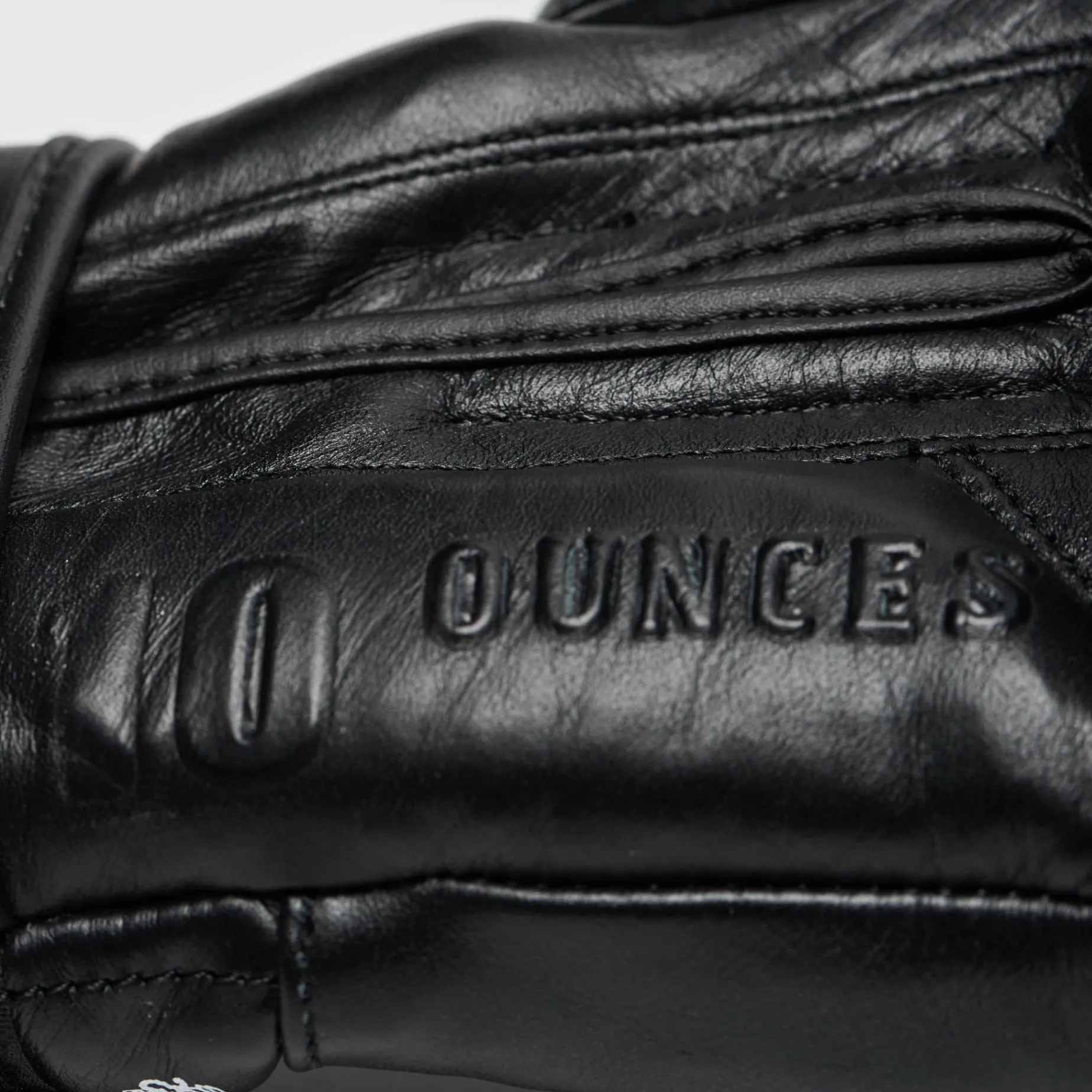 THE GREATEST BOXING GLOVES