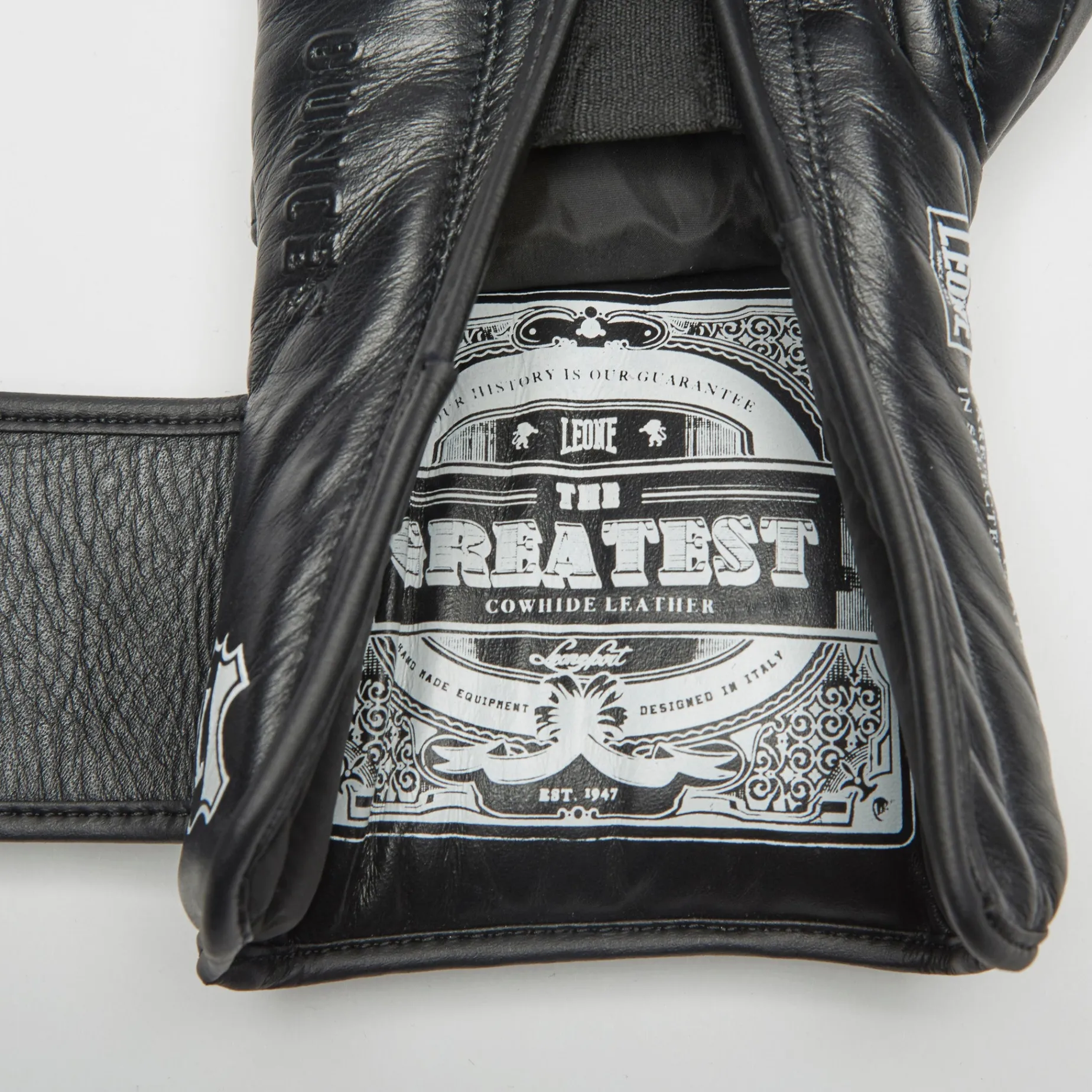 THE GREATEST BOXING GLOVES