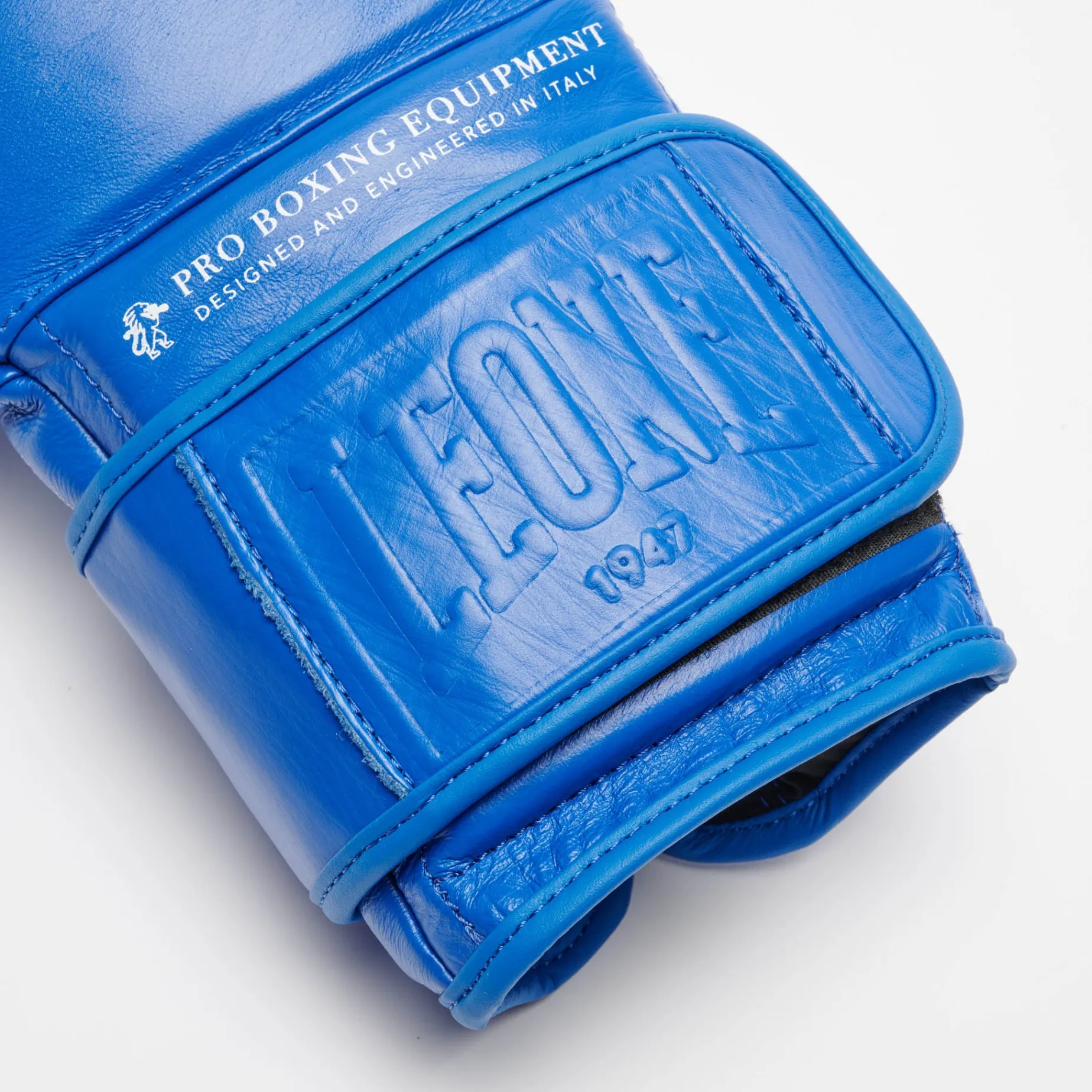THE GREATEST BOXING GLOVES