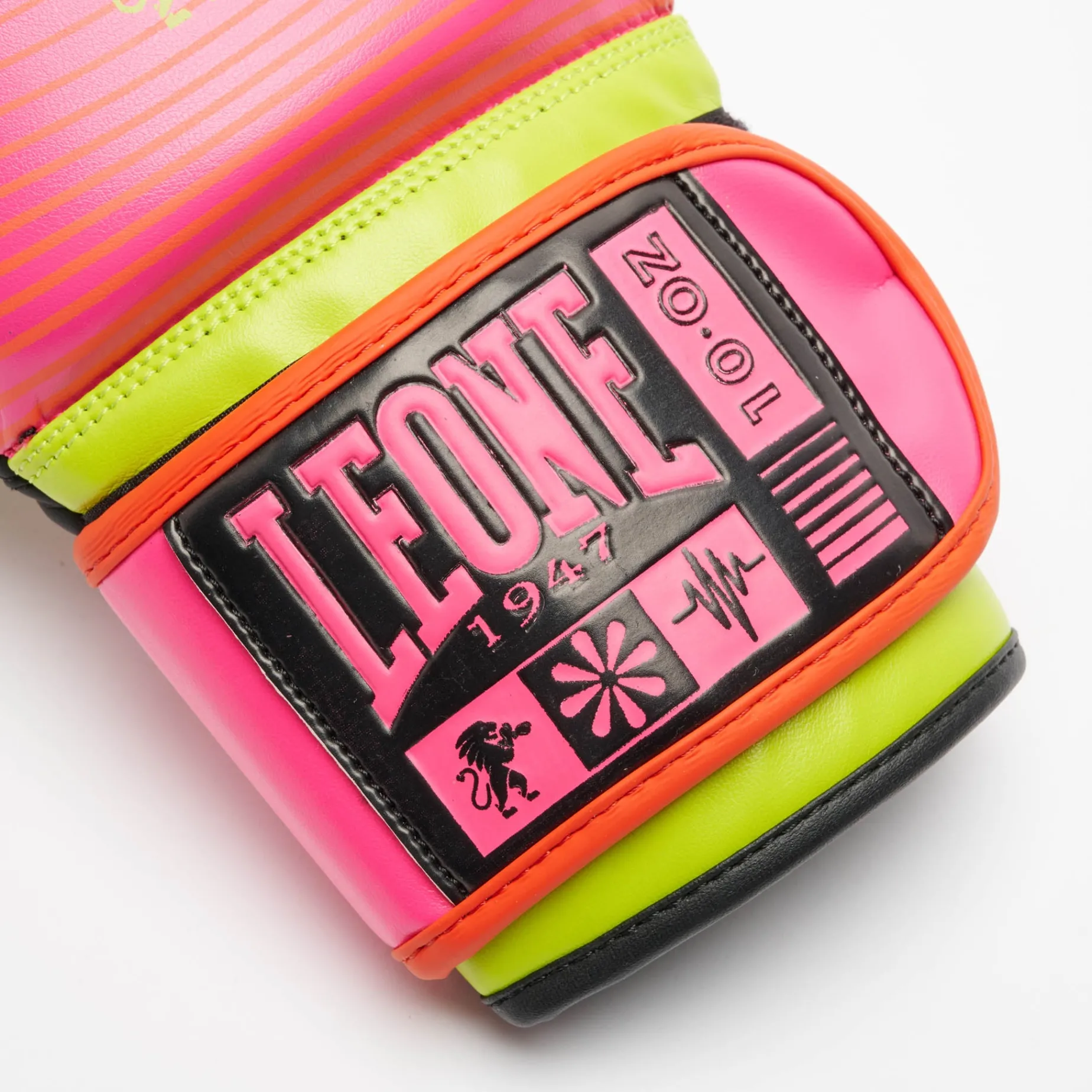 WAVES BOXING GLOVES